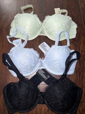 NWT  Lace Bra Lot of 3 Underwire 38B Underwire Push Up